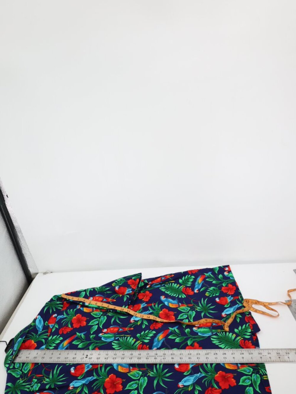 RJC Hawaiian Shirt Mens Large Cotton Parrots Floral Print Short Sleeve Button Up - Picture 9 of 10